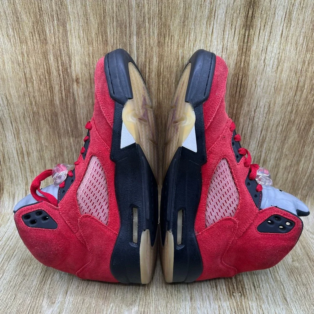 Nike Air Jordan 5 Retro Men's Size 9 Red Raging Bull Toro Bravo Suede DD0587-600